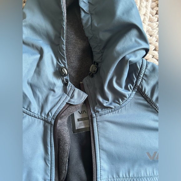 RVCA- Advanced Hooded Full Zip Jacket (Blue/Black) - Size XL - Picture 8 of 14